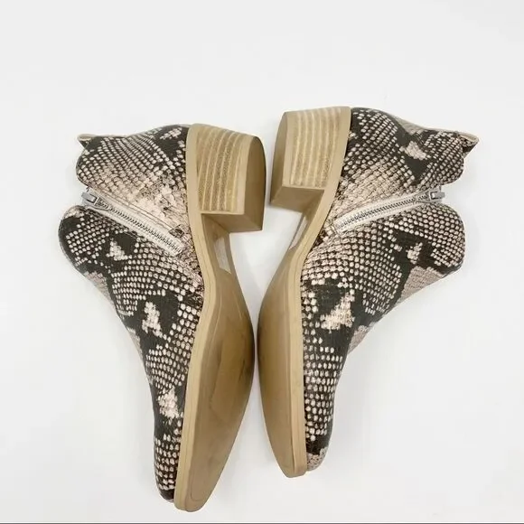 Dolce Vita Snake Grey Embossed Booties Size 6.5 - Picture 3 of 8